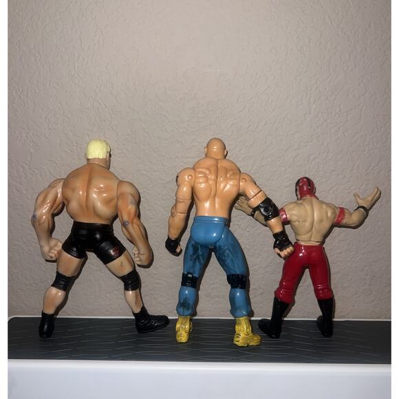 Vintage 90s ToyBiz WCW Wrestling Figures Lot Of 12 Hulk Hogan Sting Lex Luger - Picture 5 of 9